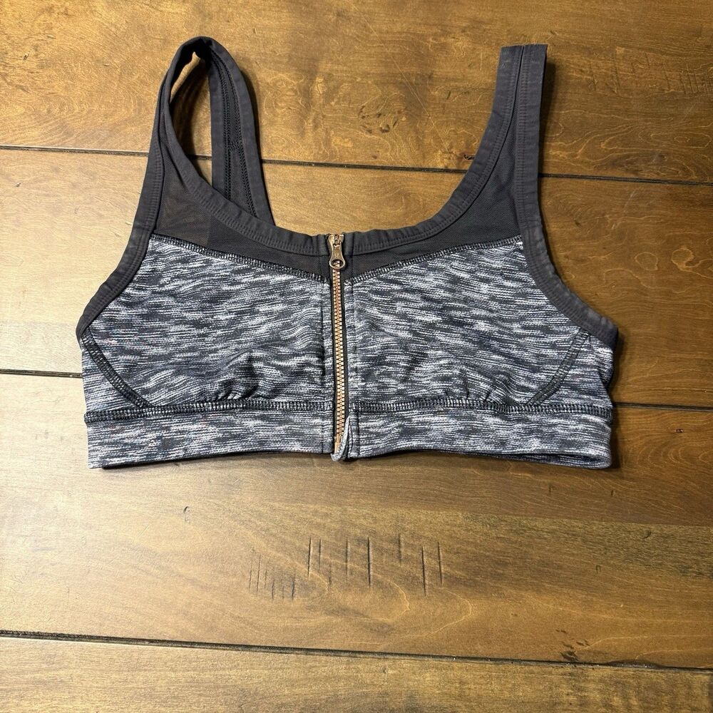 Lululemon Mesh Bra With Front Zip Size 4 M